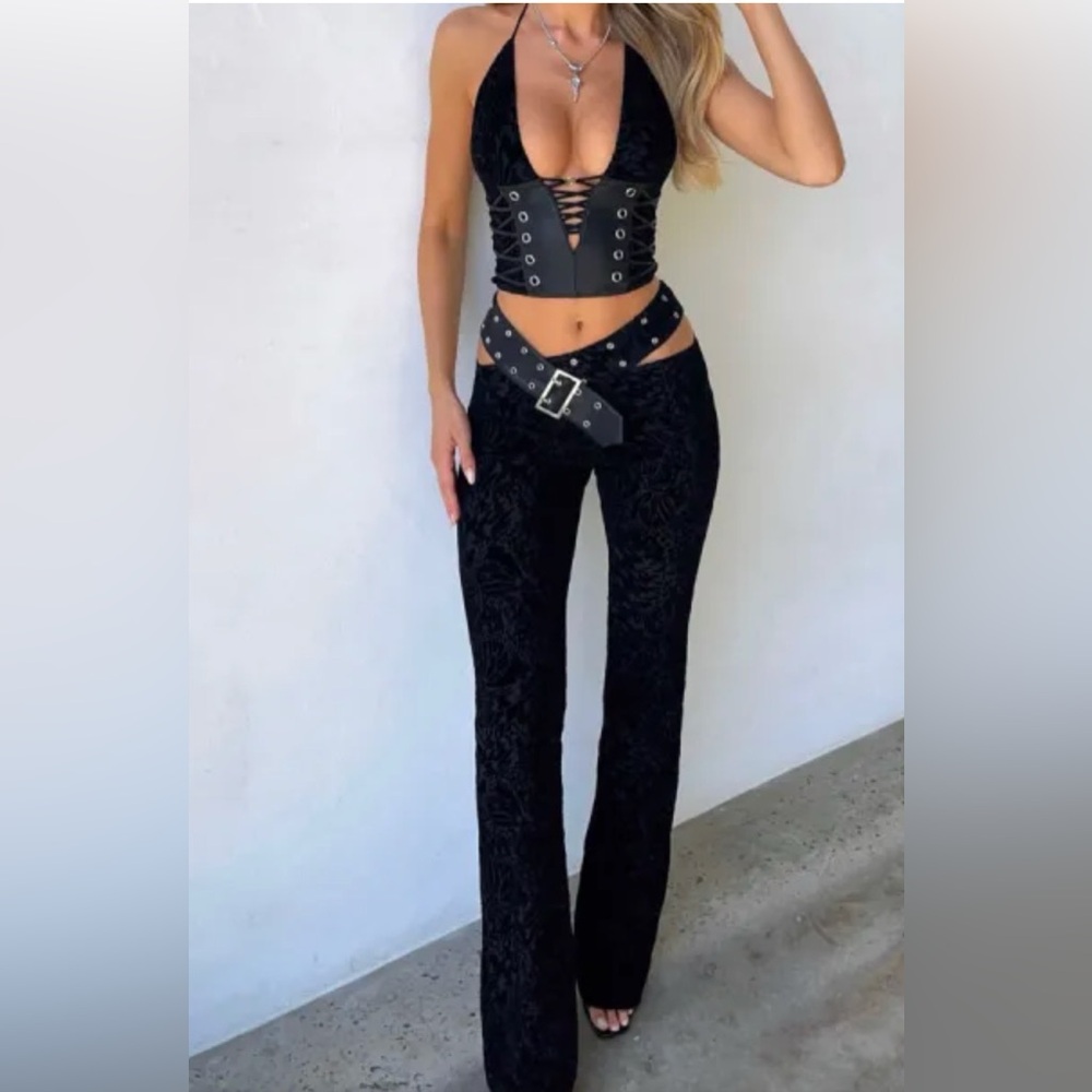 OUTCAST SIREN TOP BLACK NWT